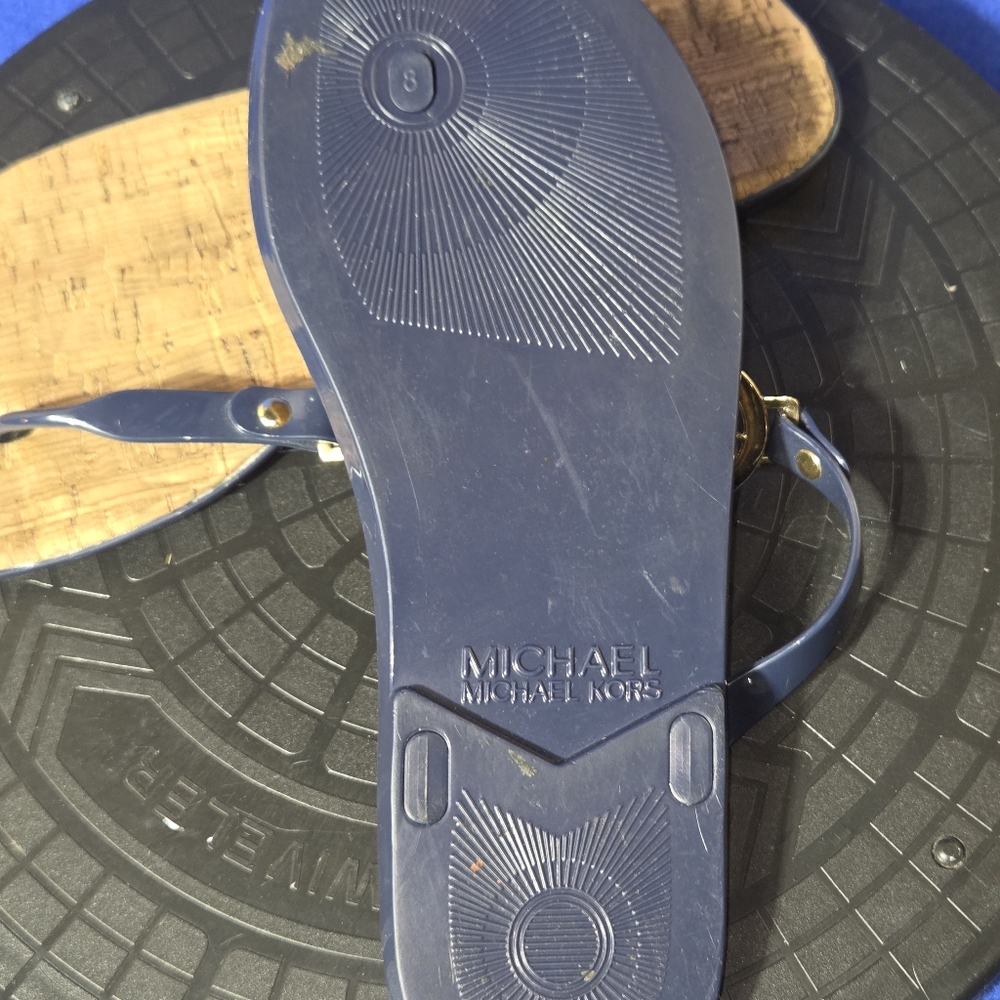 Michael Kors blue w/Gold MK Charm Logo Thong Jelly Sandals, Sz. 8M-US, 38-39-EU - Picture 8 of 8